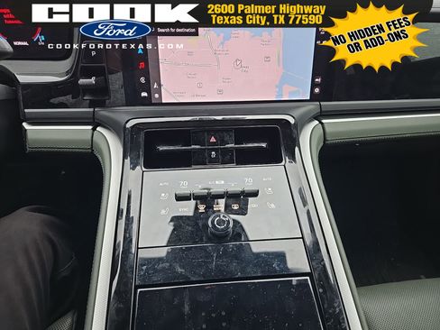 Used 2024 Porsche Panamera 4 image 4