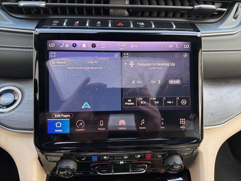 Certified 2025 Jeep Grand Cherokee L Limited w/ Luxury Tech Group II AWD/4WD image 80