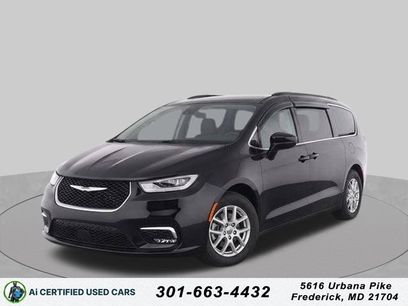 Used 2022 Chrysler Pacifica Touring-L
