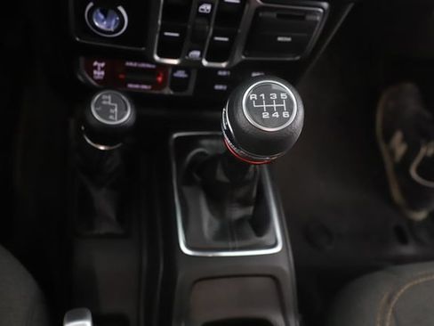Used 2024 Jeep Wrangler Unlimited Sport AWD/4WD image 6