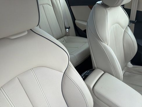 Used 2023 Audi A4 2.0T Premium Plus w/ Premium Plus Package image 6