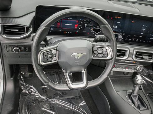 Used 2025 Ford Mustang Premium RWD image 18