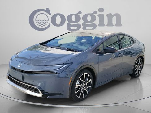 Certified 2025 Toyota Prius Plug-In Hybrid FWD image 1