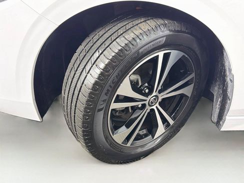 Used 2022 Nissan Sentra SV FWD image 35