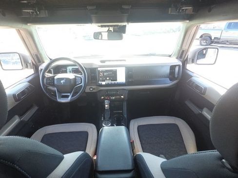 Used 2023 Ford Bronco Wildtrak AWD/4WD image 18
