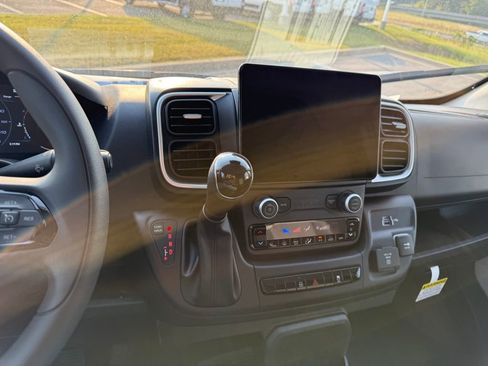 New 2026 RAM ProMaster 3500 w/ Quick Order Package 22G SLT image 17