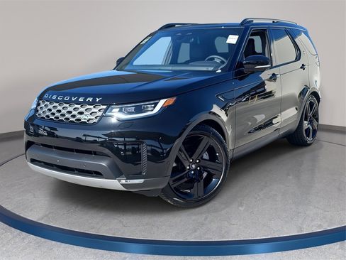 New 2025 Land Rover Discovery S image 1