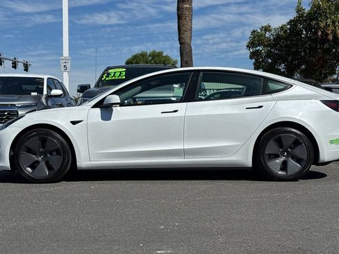 Used 2023 Tesla Model 3 Standard Range image 8