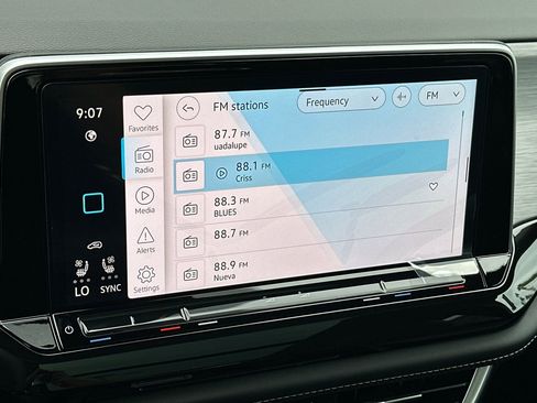 New 2026 Volkswagen Atlas Cross Sport SE FWD image 16