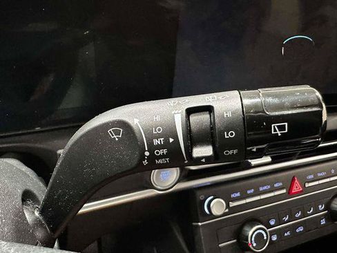 Certified 2025 Hyundai Tucson SE AWD/4WD image 27