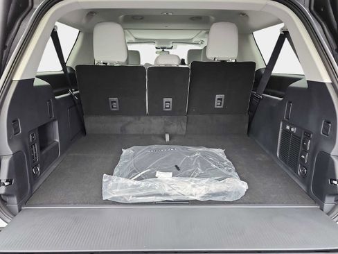 New 2025 Ford Expedition Max Platinum w/ Platinum Ultimate Package AWD/4WD image 17