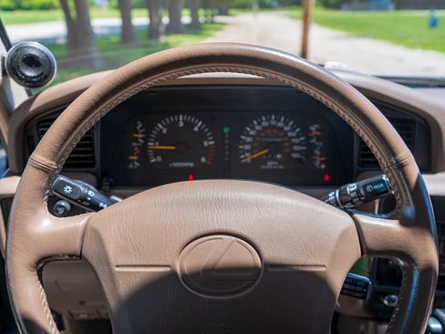 Used 1996 Lexus LX 450 4WD image 40