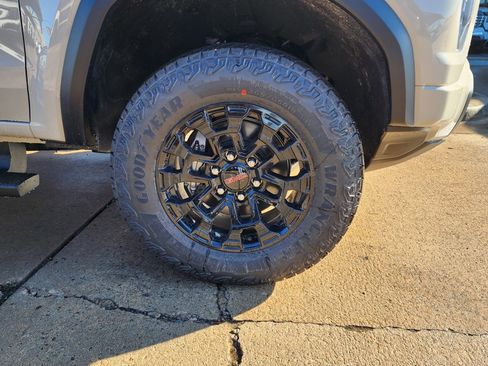 New 2026 GMC Canyon Elevation w/ Convenience Package image 50