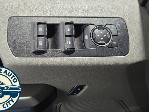 Used 2018 Ford F150 XLT AWD/4WD image 22