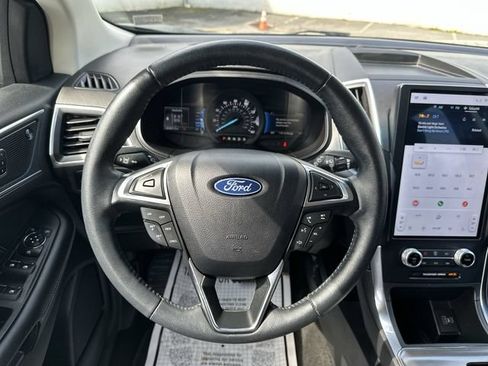 Used 2024 Ford Edge Titanium AWD/4WD image 13