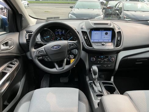Used 2018 Ford Escape SE w/ SE Sync 3 Package AWD/4WD image 15