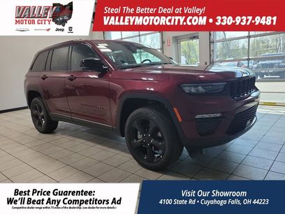 New 2025 Jeep Grand Cherokee Limited w/ Black Appearance Package