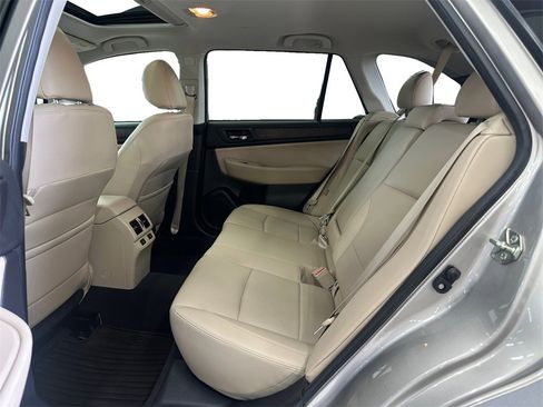 Used 2017 Subaru Outback 2.5i Limited image 16