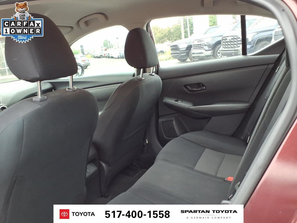 Used 2024 Nissan Sentra SV FWD image 12