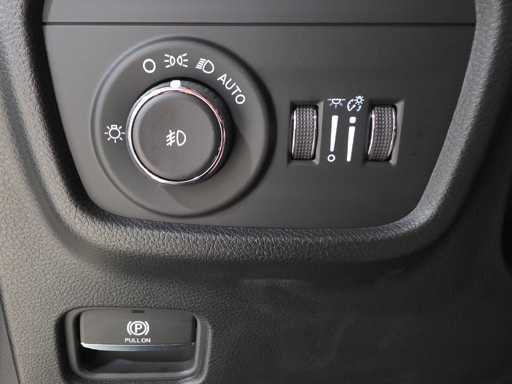 New 2027 Jeep Grand Cherokee Limited AWD/4WD image 21