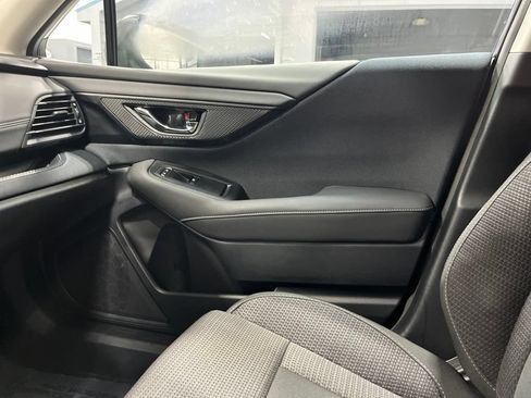 Certified 2025 Subaru Outback Premium AWD/4WD image 17