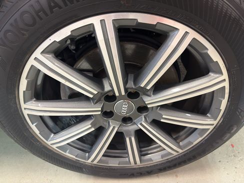 Used 2019 Audi Q7 3.0T Premium Plus AWD/4WD image 37
