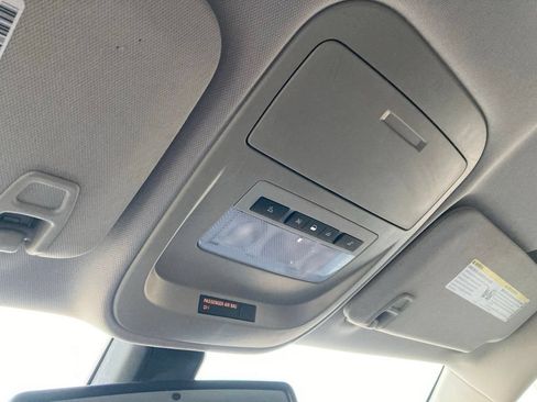 Used 2017 GMC Canyon SLE w/ SLE Convenience Package RWD image 28