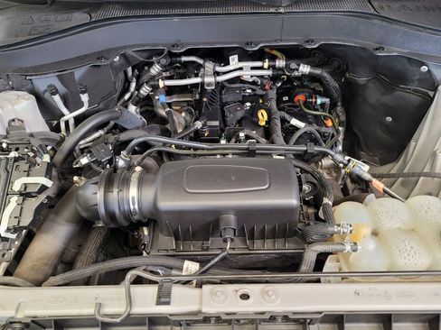 Used 2022 Ford Explorer XLT w/ Equipment Group 202A image 30