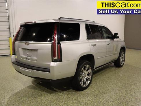 Used 2017 Cadillac Escalade Platinum image 7