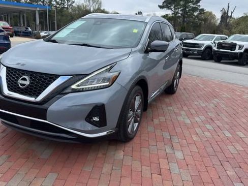 Used 2023 Nissan Murano Platinum w/ Cargo Package FWD image 6