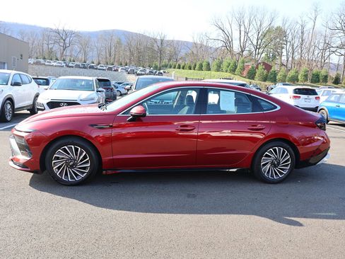 Certified 2024 Hyundai Sonata SEL FWD image 4