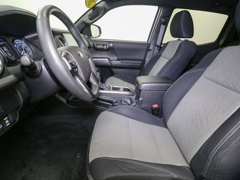 Certified 2023 Toyota Tacoma TRD Sport image 38