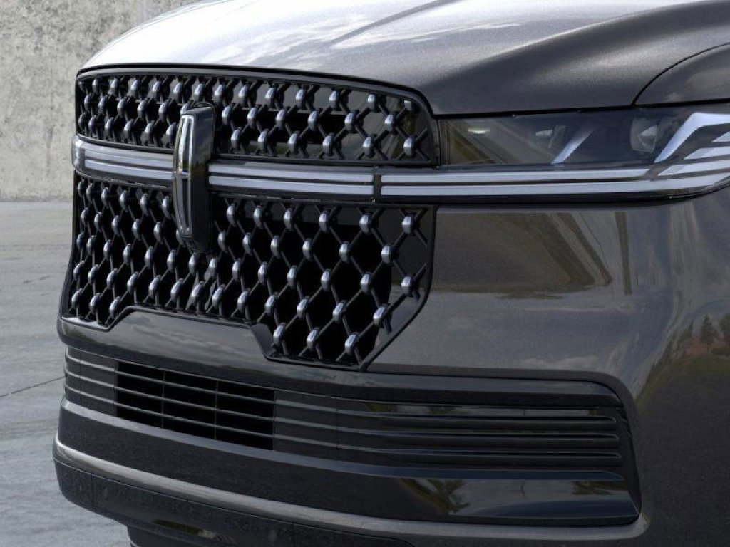 New 2025 Lincoln Navigator Black Label AWD/4WD image 17