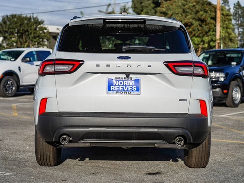 Used 2025 Ford Escape ST-Line w/ Equipment Group 301A image 7