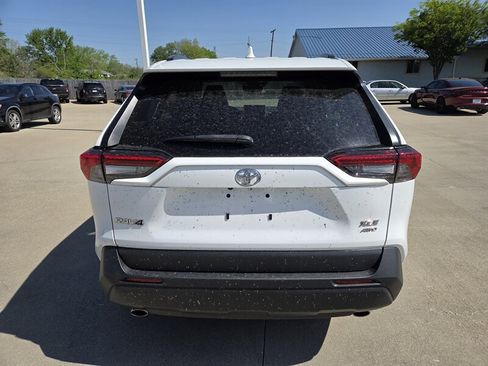 Used 2023 Toyota RAV4 XLE w/ Convenience Package AWD/4WD image 4