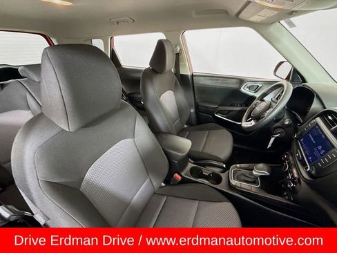 Used 2022 Kia Soul LX w/ Technology Package image 25