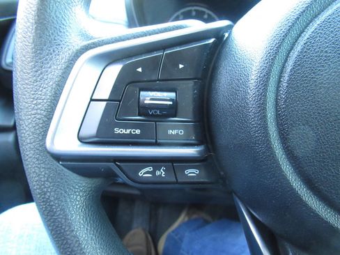 Used 2019 Subaru Impreza 2.0i Premium image 28