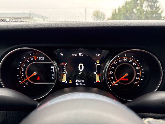 Used 2020 Jeep Gladiator Overland AWD/4WD image 25