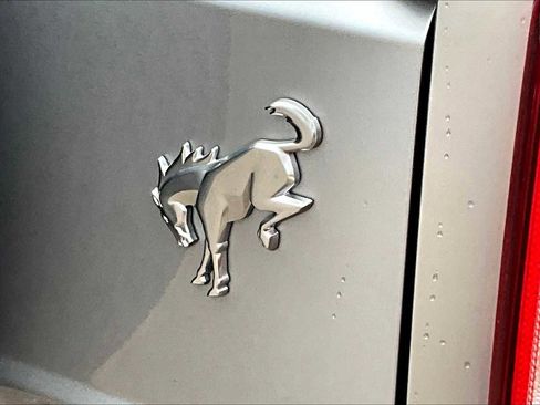 Certified 2024 Ford Bronco Black Diamond image 28