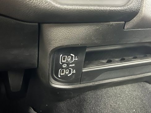 New 2024 RAM 2500 Big Horn image 32