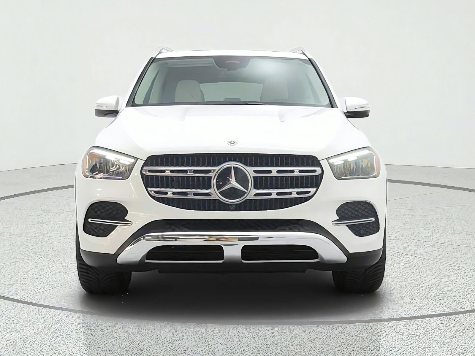Used 2024 Mercedes-Benz GLE 450 4MATIC image 2