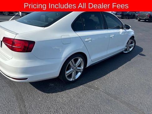 Used 2015 Volkswagen Jetta GLI SE FWD image 4