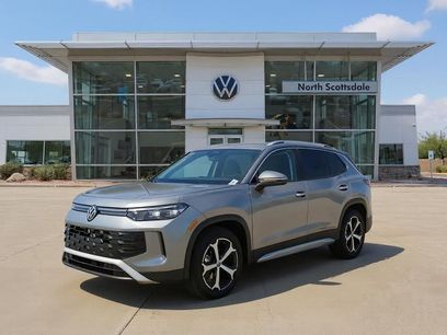 New 2026 Volkswagen Tiguan SE
