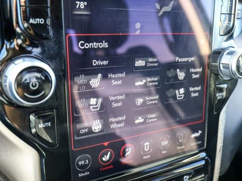 Used 2020 RAM 3500 Laramie image 41