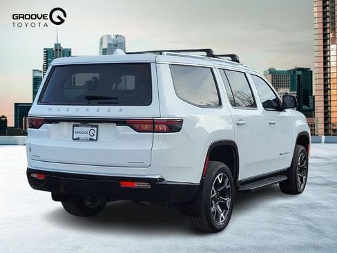 Used 2023 Jeep Wagoneer Series III w/ Rear Seat Video Group 1 image 6