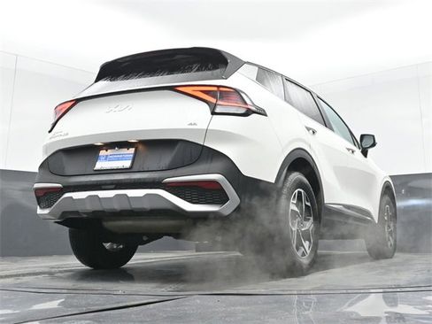 Used 2023 Kia Sportage LX image 47