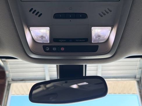 Used 2018 Buick Enclave Essence FWD image 43