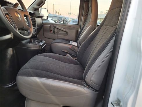 Used 2022 Chevrolet Express 2500 w/ Driver Convenience Package image 16
