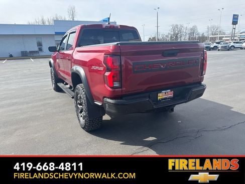 Used 2024 Chevrolet Colorado ZR2 w/ ZR2 Convenience Package III image 8