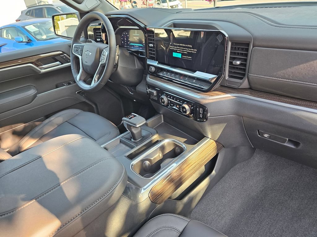 New 2026 Chevrolet Silverado 1500 RST w/ RST All Star Premium Package AWD/4WD image 13